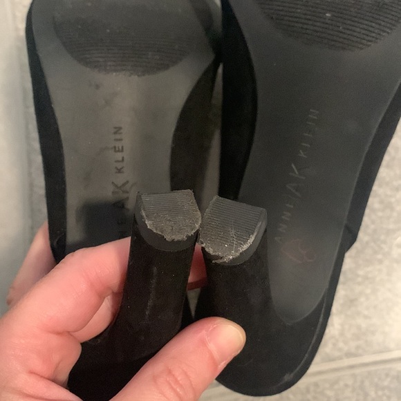 PRICE ⬇️ {Anne Klein} black heels - Picture 3 of 6